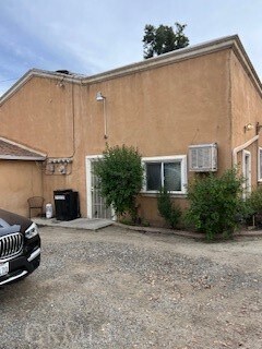 Foto del edificio - 320 S Pico Ave