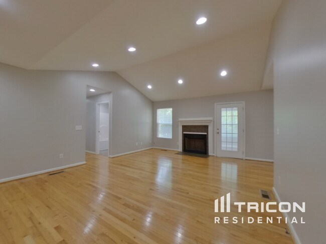 Foto del edificio - 211 Boxwood Ln