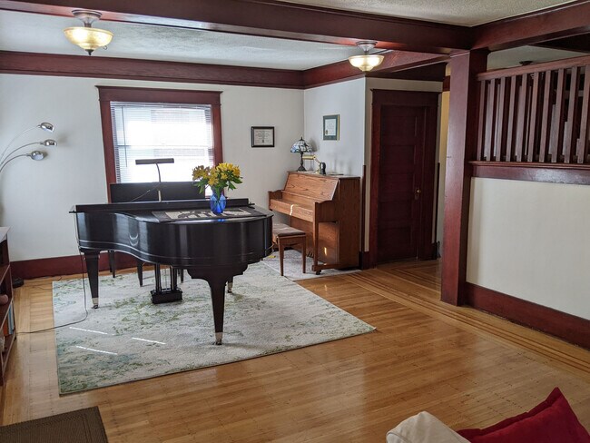 Living Room 2 - 1016 W 12th Ave