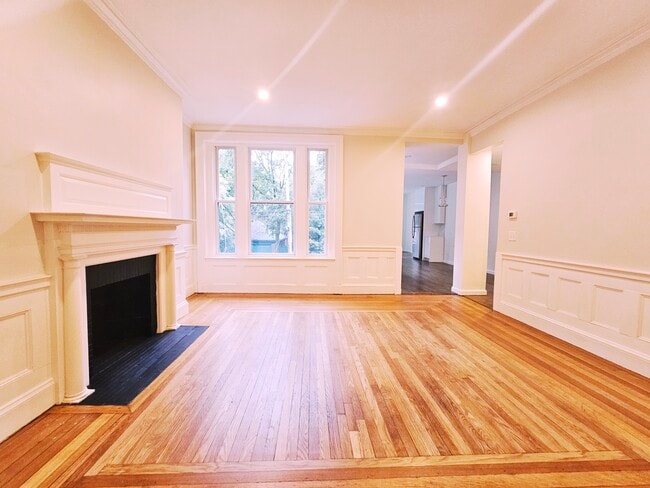 Foto del edificio - 1726 Beacon St
