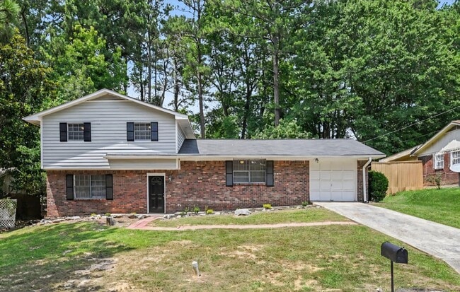 Building Photo - 2915 Lajean Dr