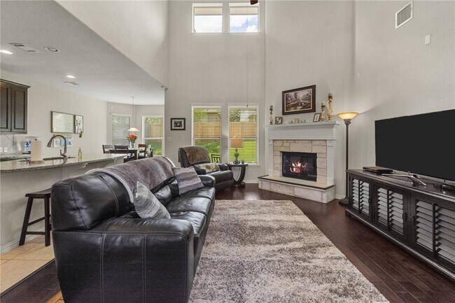 Foto del edificio - 120 Seminole Canyon Dr