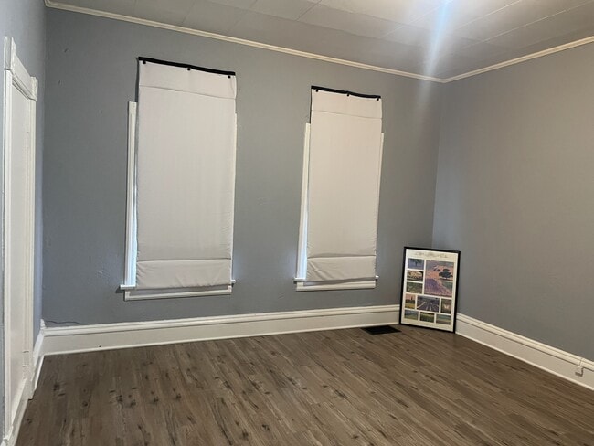 Building Photo - 518 Sandusky Ave