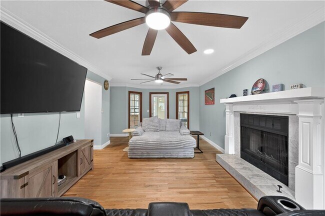 Foto del edificio - 2878 Cardinal Trce