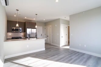 Building Photo - 3516 John F. Kennedy Blvd