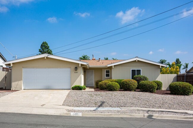 Building Photo - Traditional San Carlos Home with Spacious ...