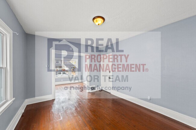 Foto del edificio - 3507 W 128th St