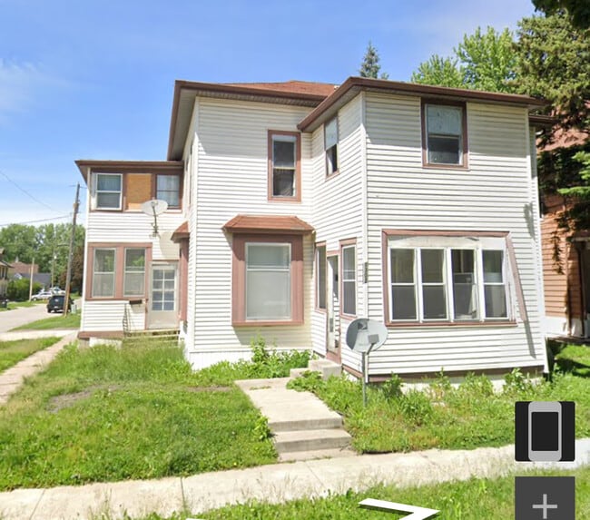 Building Photo - 1302 2nd Ave N