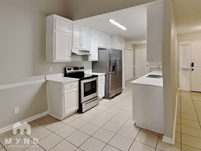 Foto del edificio - 725 Cowan Rd