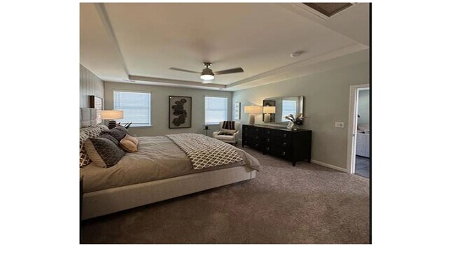 Foto del edificio - New 4/2.5 Townhome Near Lake Conestee and ...