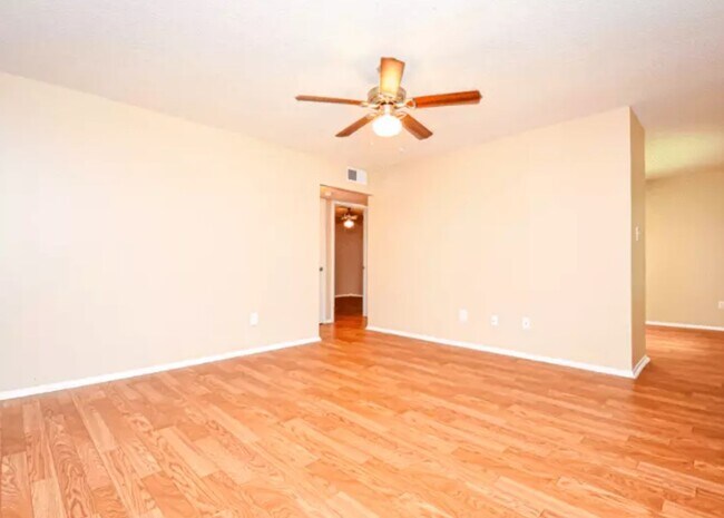 Foto del edificio - 160 Gibson Rd