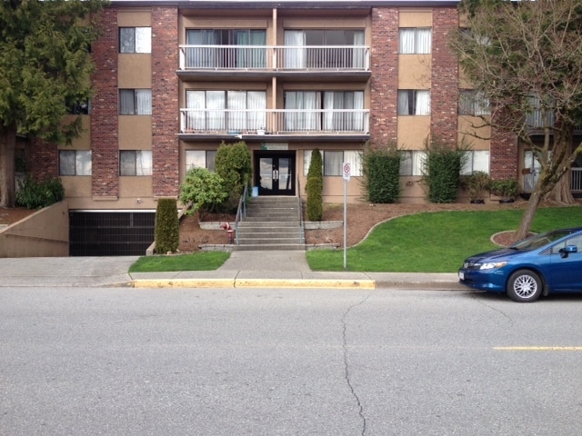 Building Photo - 22259 Selkirk Av
