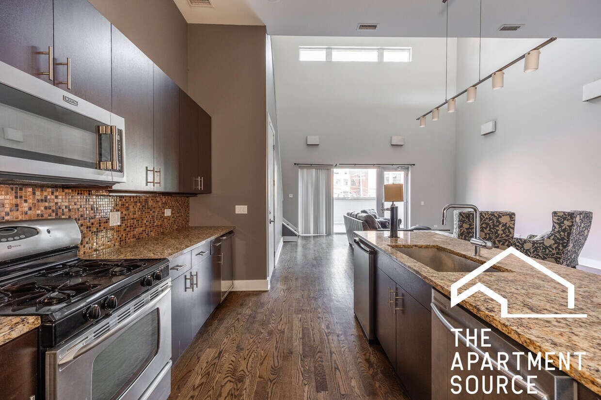 Foto principal - 1008 W Lake St