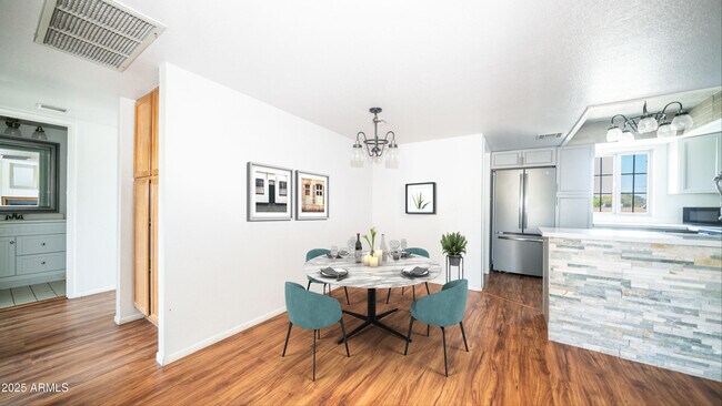 Foto del edificio - 2020 W Union Hills Dr