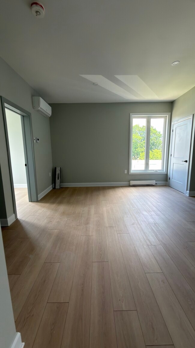 Building Photo - Private Room – Fully Furnished | All Utilities Included