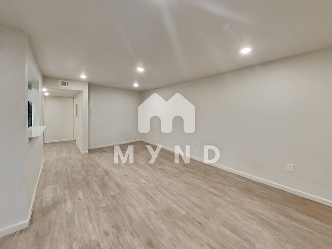 Foto del edificio - 1130 Babcock Rd Unit 105