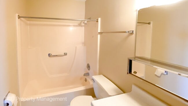 Foto del edificio - 445 Elm Pl