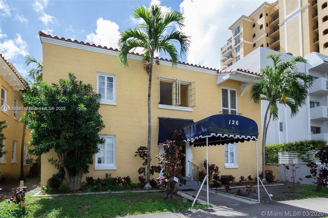 Foto principal - 126 Mendoza Ave