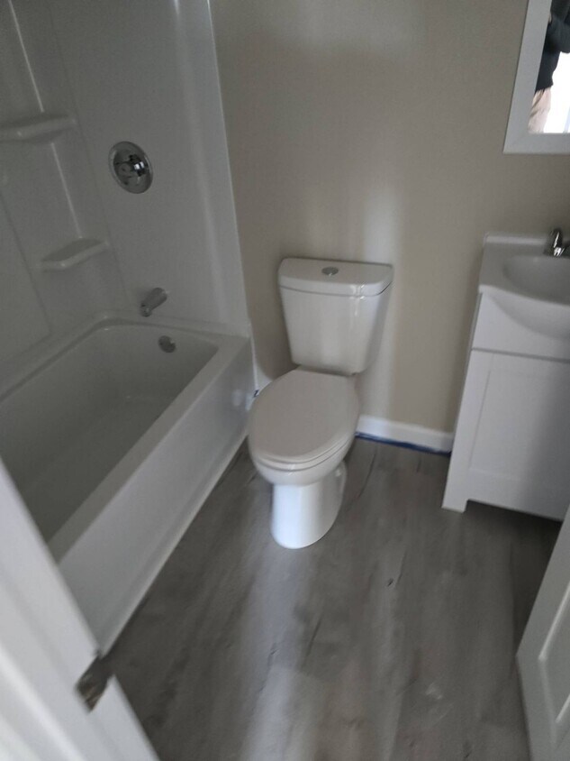 Foto principal - 110 Tacoma Rd