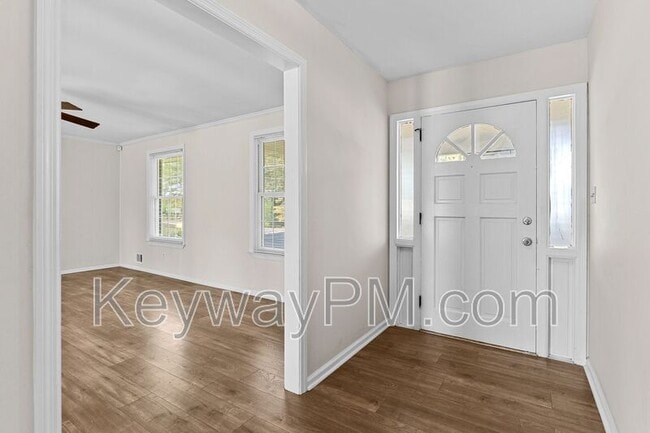 Foto del edificio - 2574 Richmond Hill Rd