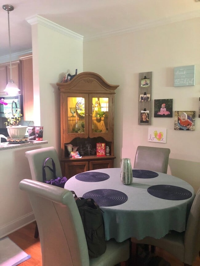 Building Photo - Whitehall Village condo with Flexible move-in