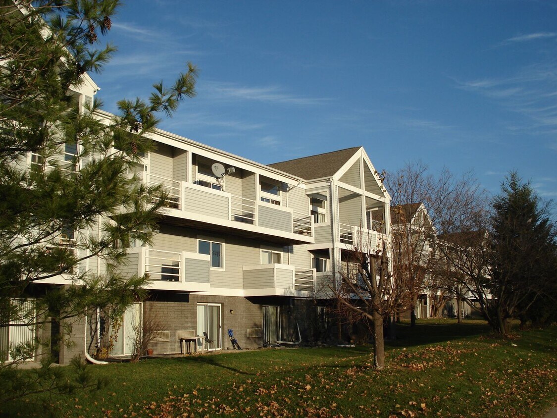 Foto principal - 1617 Troy Dr
