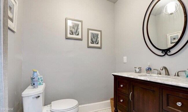 Foto del edificio - 3 br, 2 bath House - 350 Liverpool Ave