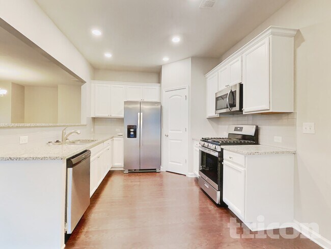 Building Photo - 3440 Baylor Cir