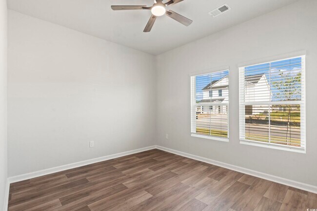 Foto del edificio - 168 Warner Xing Wy