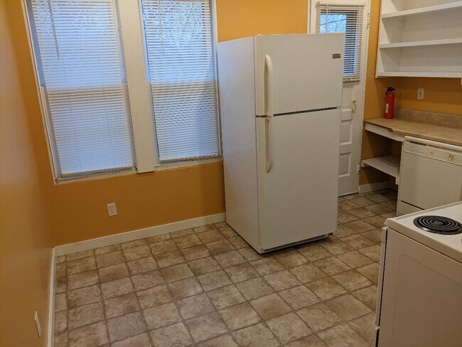 Kitchen - 3726 W Dorothy Pl