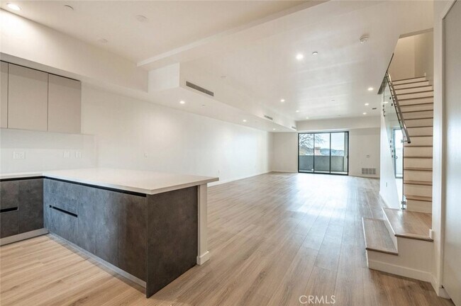 Foto del edificio - 7341 Valmont St