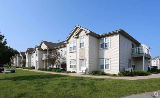 Building Photo - Cobblestone Court Aparments