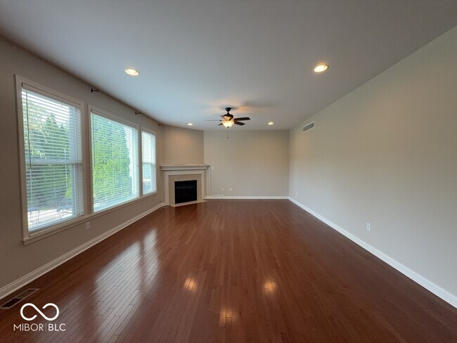 Foto del edificio - 13052 Whitten Dr N