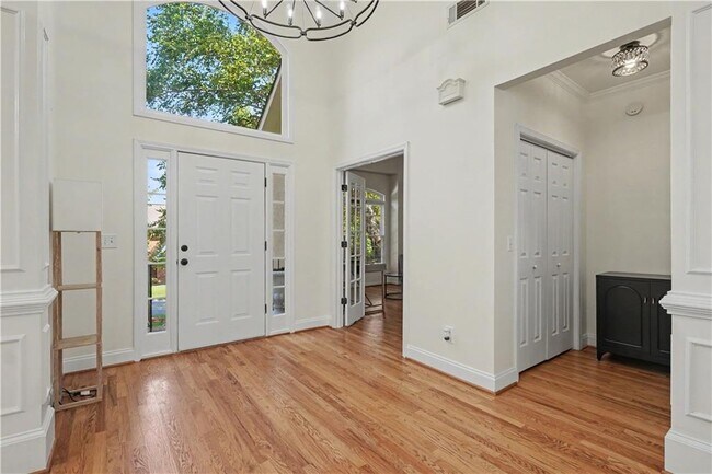 Foto del edificio - 4315 Rosemont Dr