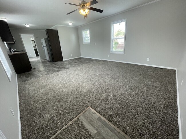 Building Photo - 38017 Chilver Ave