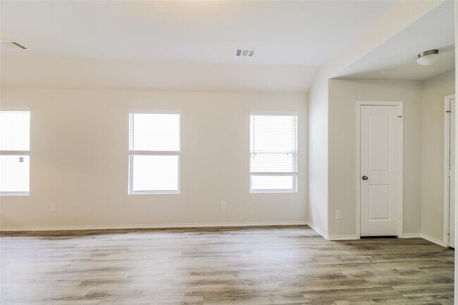 Foto del edificio - 24323 Veratti Ln