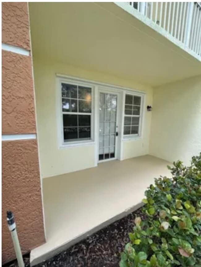 Building Photo - 9825 Baywinds Blvd