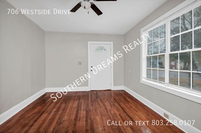 Foto del edificio - 706 Westside Dr