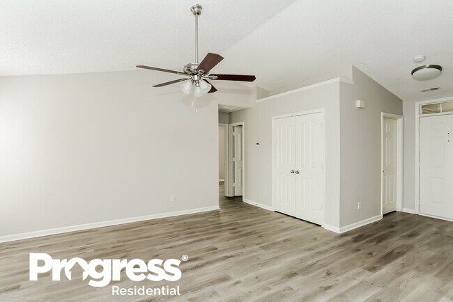 Building Photo - 1003 Salmon River Dr