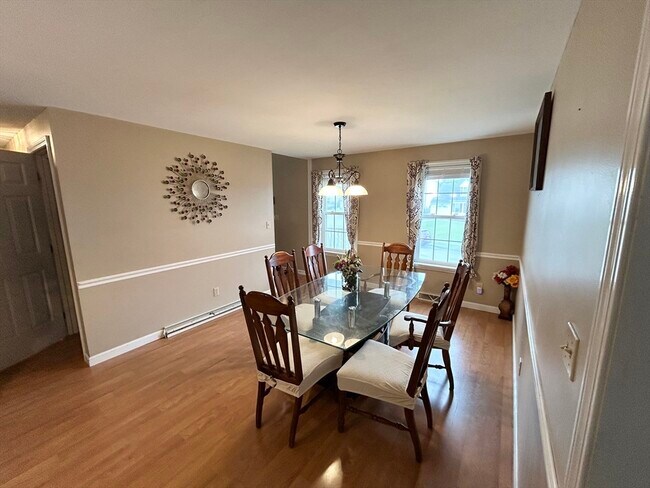 Building Photo - 35 Fox Meadow Dr
