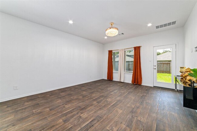 Building Photo - 14720 Hazel Br Dr