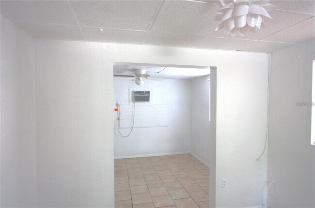 Foto del edificio - 615 Shore Rd