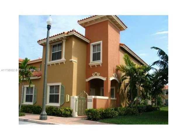 Foto principal - 4930 Windward Way