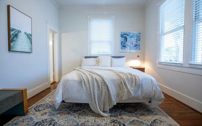 Foto del edificio - 2920 Avenue Q