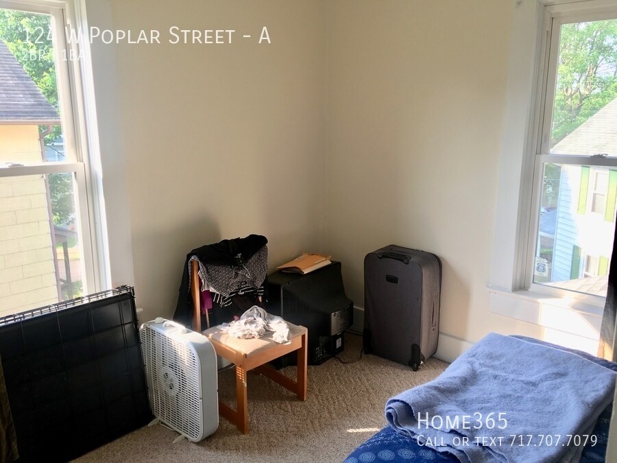 Grove City 2 Bedroom Unit! House Rental in Grove City, PA