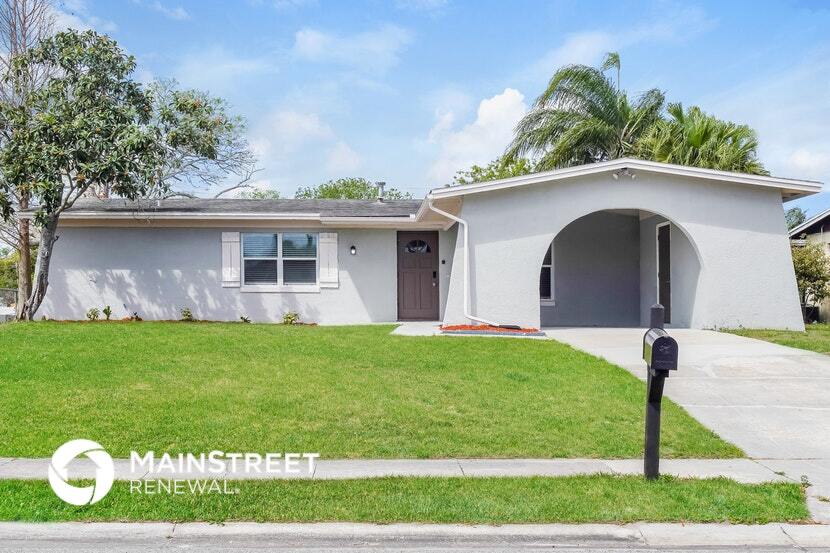 Foto principal - 7130 Chaucer Ln