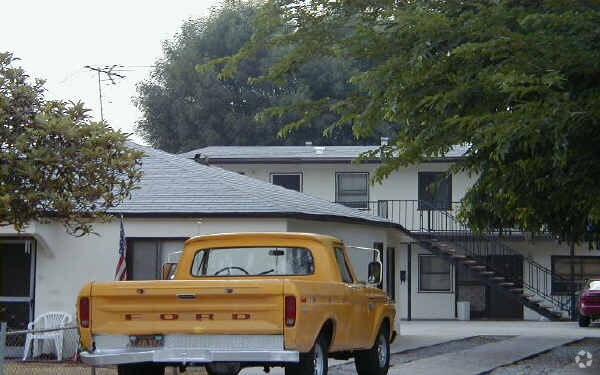 Primary Photo - 627 S Santa Fe Ave