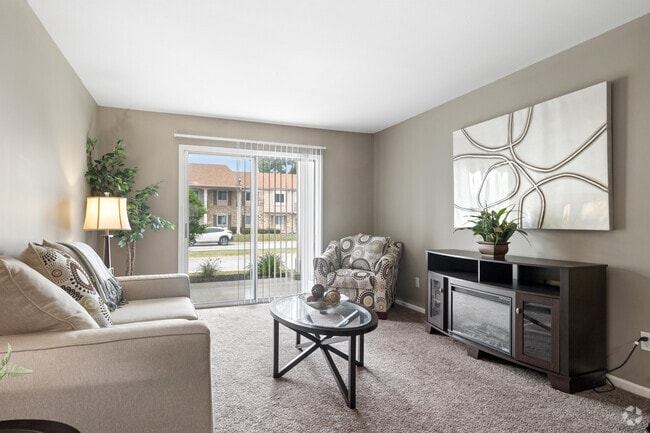 2BR, 1BA - 850SF - Living Room - Andover Park