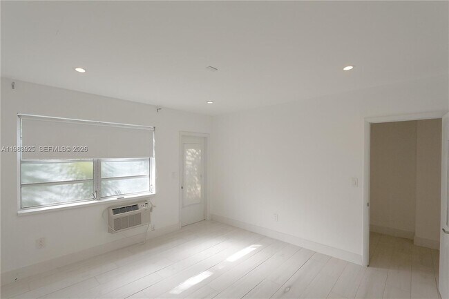 Foto del edificio - 1021 Michigan Ave