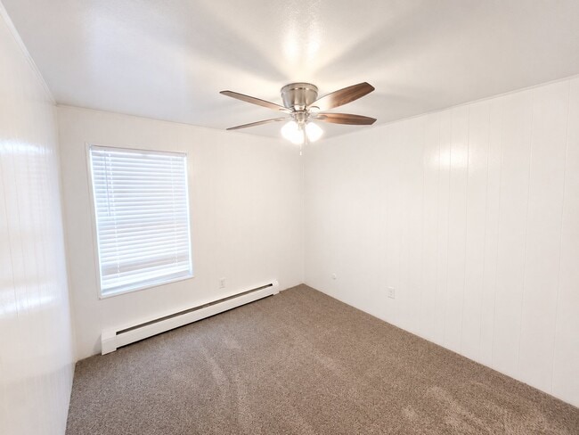Building Photo - 1330 Zephyr St